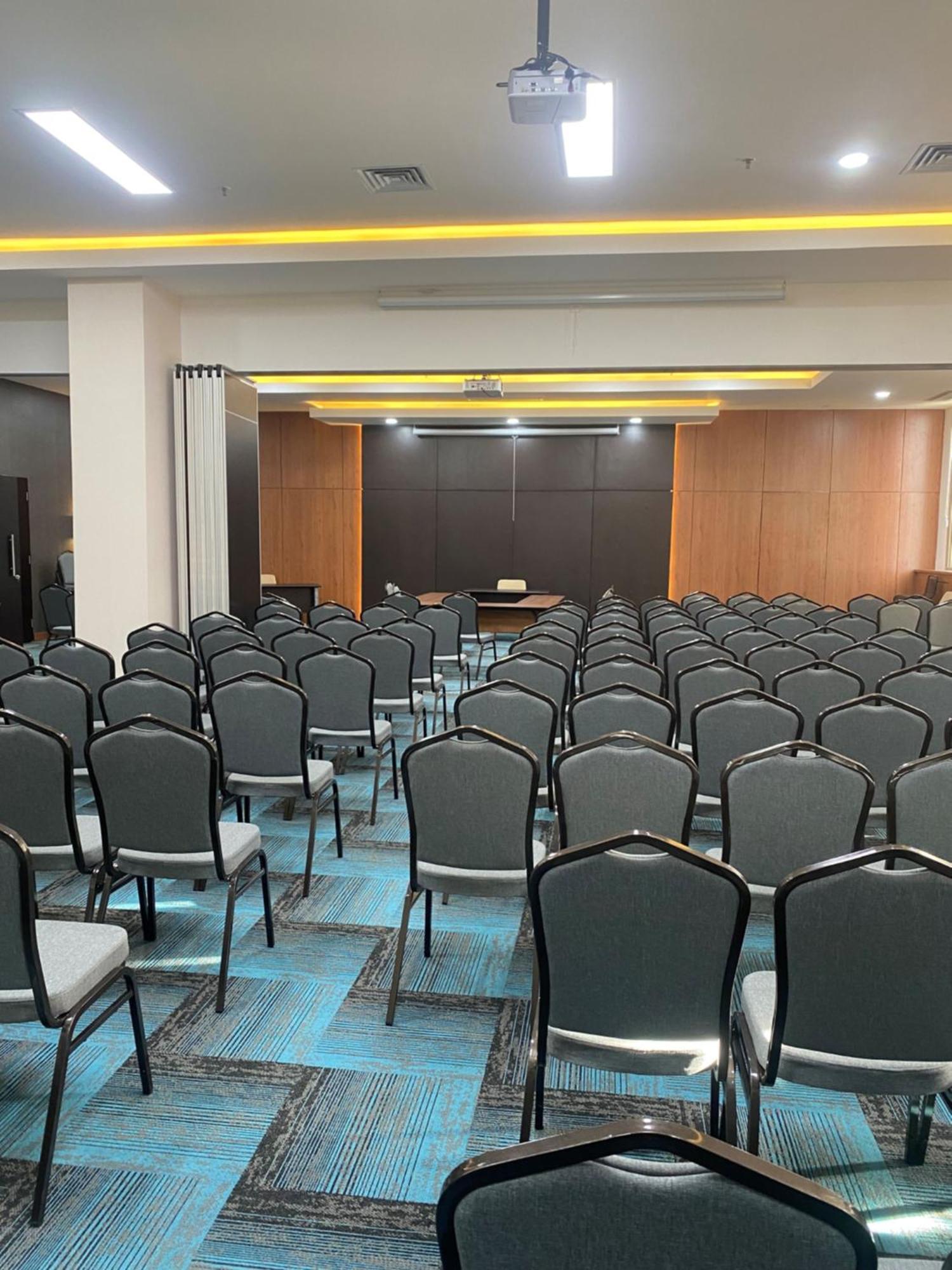 Daima Suites Margonda Depok Eksteriør bilde